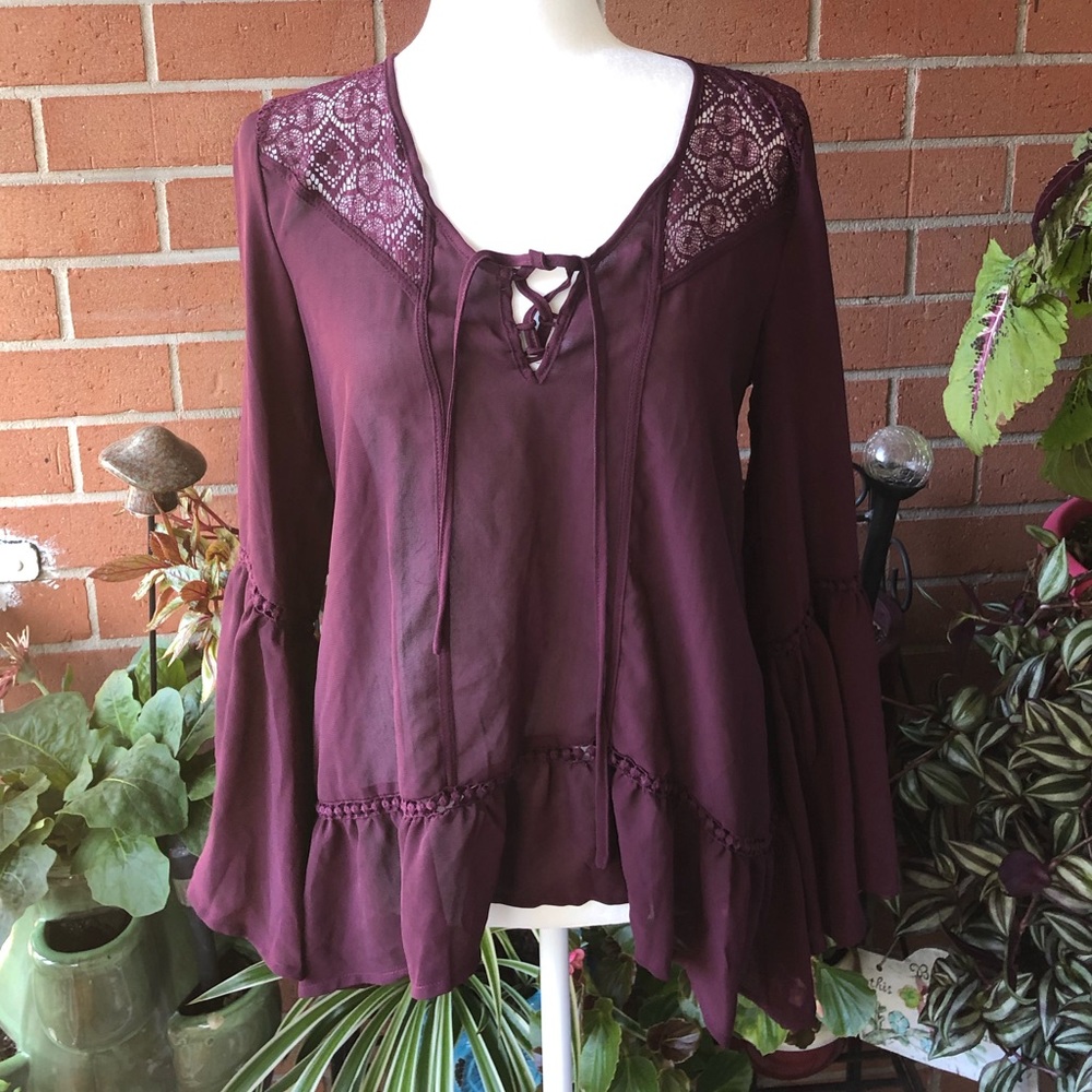 Taylor and Sage maroon top